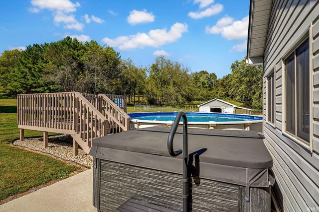 95 Bartlettsville Road, Bedford, IN 47421