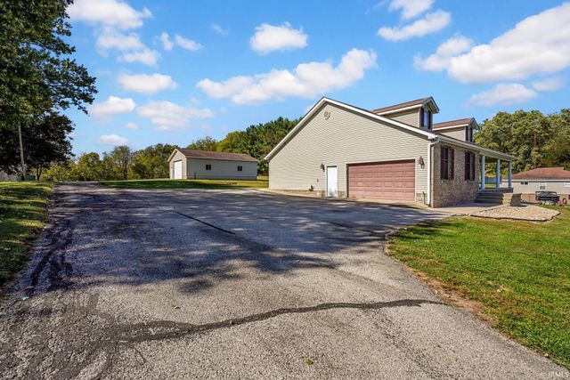 95 Bartlettsville Road, Bedford, IN 47421