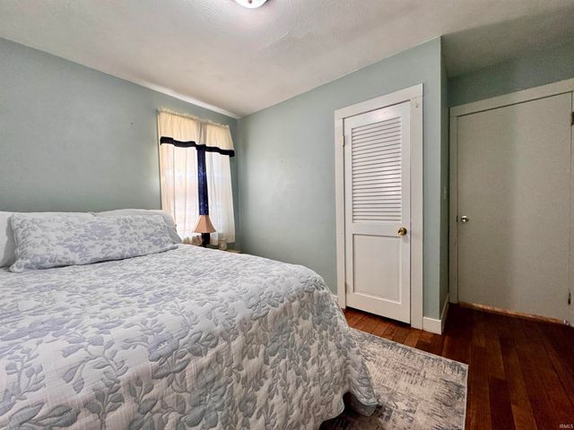 901 S Market Street, Winamac, IN 46996