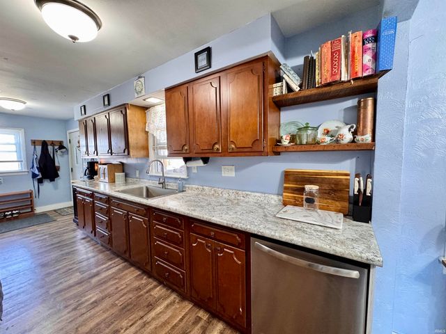 901 S Market Street, Winamac, IN 46996