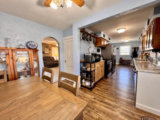 901 S Market Street, Winamac, IN 46996