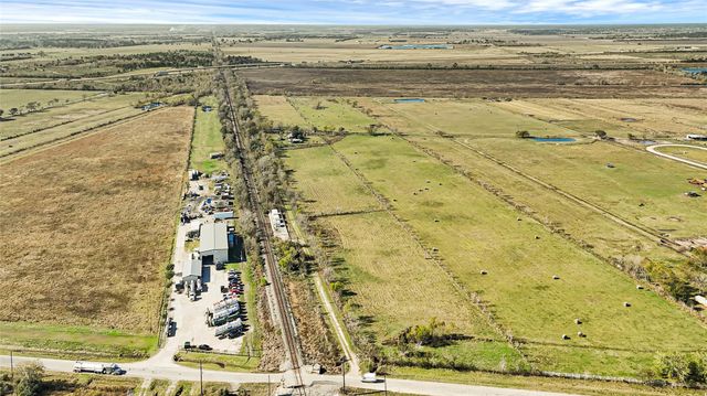 1207 County Road 615, Dayton, TX 77535