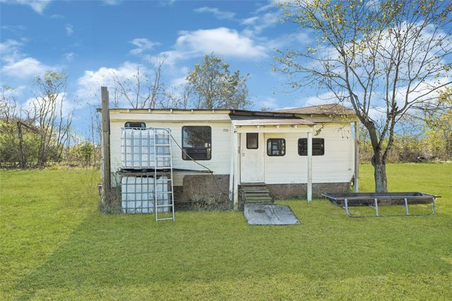 1207 County Road 615, Dayton, TX 77535