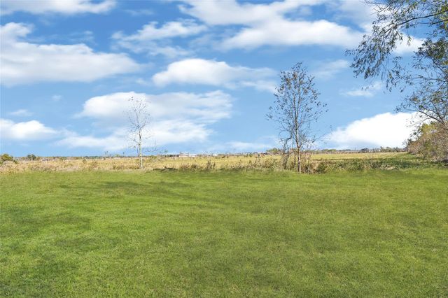 1207 County Road 615, Dayton, TX 77535