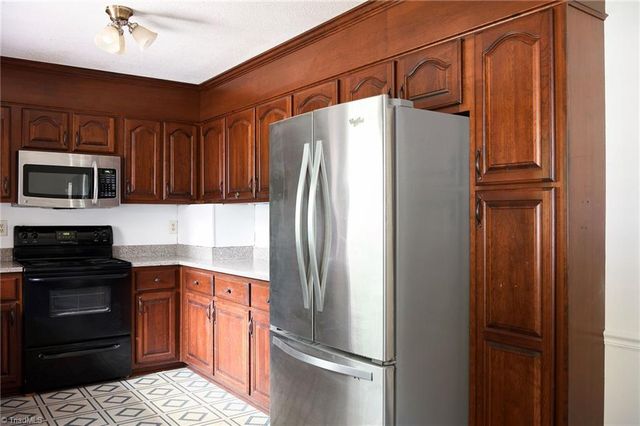 4226 Gumtree Road, Winston-salem, NC 27107