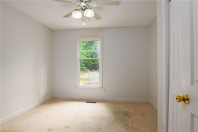 4226 Gumtree Road, Winston-salem, NC 27107