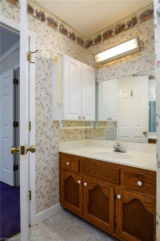 4226 Gumtree Road, Winston-salem, NC 27107