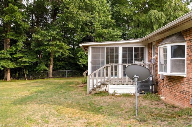 4226 Gumtree Road, Winston-salem, NC 27107