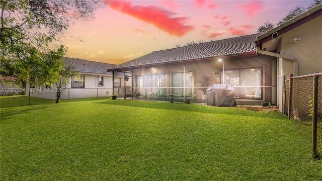 7101 NW 40th St, Coral Springs, FL 33065