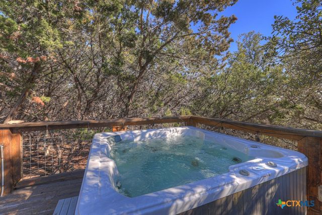 410 Jaylee, Canyon Lake, TX 78133