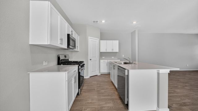 130 DAVIS Lane, Newark, TX 76071