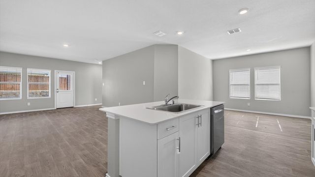 130 DAVIS Lane, Newark, TX 76071