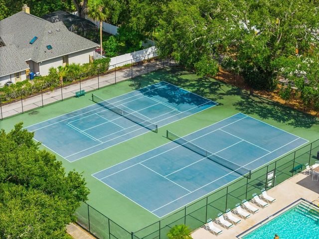 8240 CYPRESS LAKE DRIVE, Sarasota, FL 34243