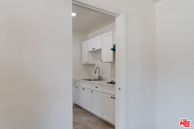 945 N Ditman Avenue, Los Angeles, CA 90063