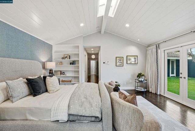 1 Green Acres Ct, Lafayette, CA 94549