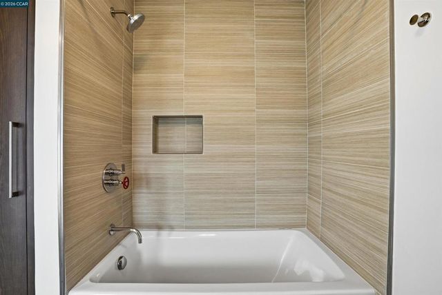 1 Green Acres Ct, Lafayette, CA 94549