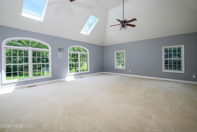 4 Henry Court, Millstone, NJ 08535