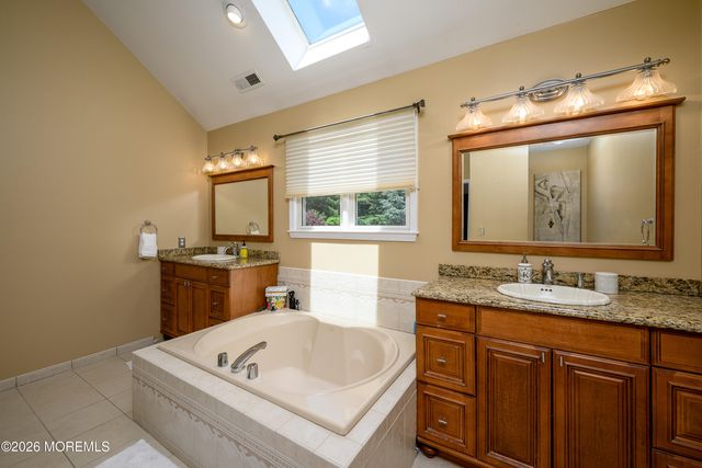 4 Henry Court, Millstone, NJ 08535