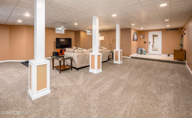 4 Henry Court, Millstone, NJ 08535