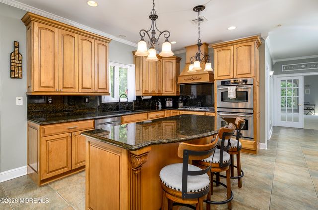 4 Henry Court, Millstone, NJ 08535