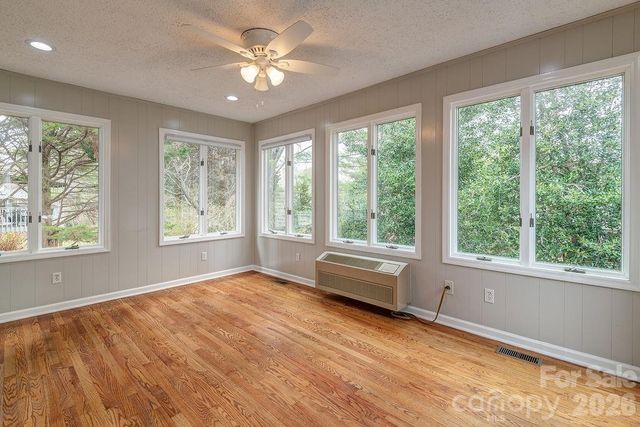 70 Forest Lake Drive, Asheville, NC 28803