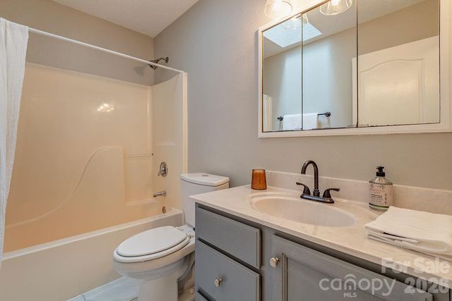 70 Forest Lake Drive, Asheville, NC 28803