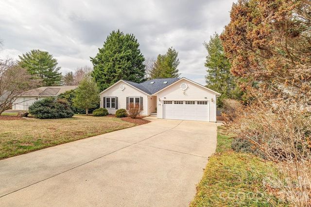 70 Forest Lake Drive, Asheville, NC 28803