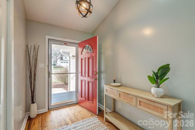 70 Forest Lake Drive, Asheville, NC 28803