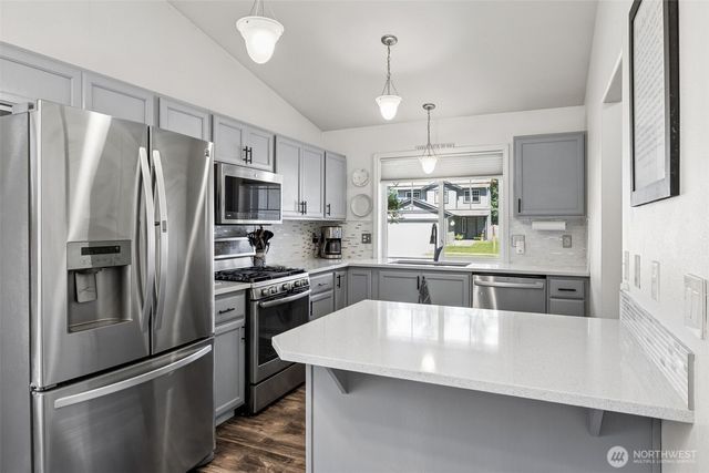 19204 206th Street E, Orting, WA 98360