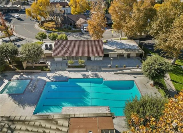 25236 Via Sistine, Valencia, CA 91355