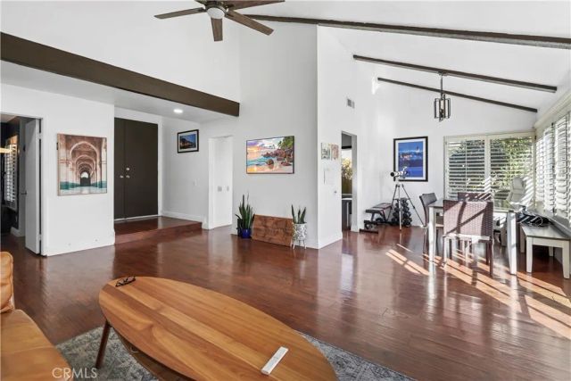 25236 Via Sistine, Valencia, CA 91355