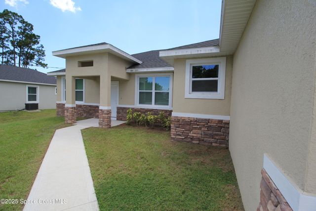 1658 Hamilton Avenue SW, Palm Bay, FL 32908