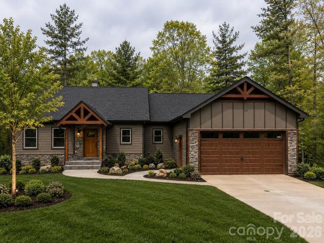 84 Gracie Lane, Weaverville, NC 28787