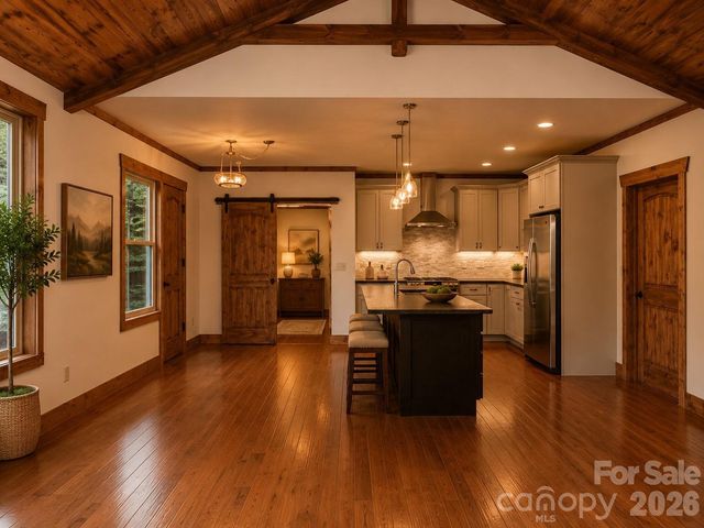 84 Gracie Lane, Weaverville, NC 28787