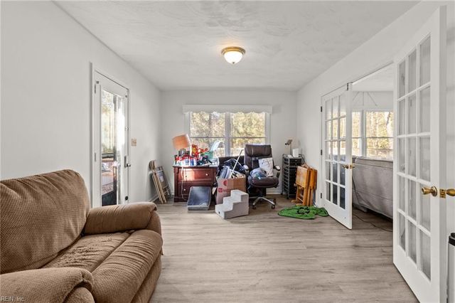 5403 Jonquil LN, Gloucester, VA 23061