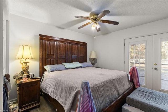 5403 Jonquil LN, Gloucester, VA 23061