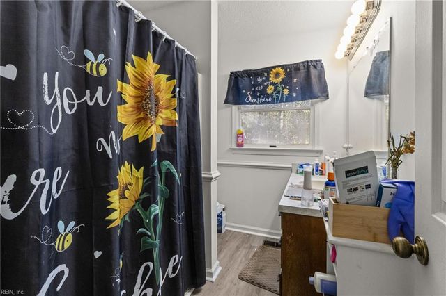 5403 Jonquil LN, Gloucester, VA 23061