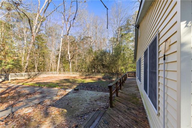 5403 Jonquil LN, Gloucester, VA 23061