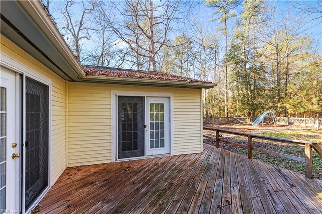 5403 Jonquil LN, Gloucester, VA 23061