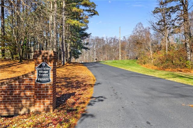 5403 Jonquil LN, Gloucester, VA 23061