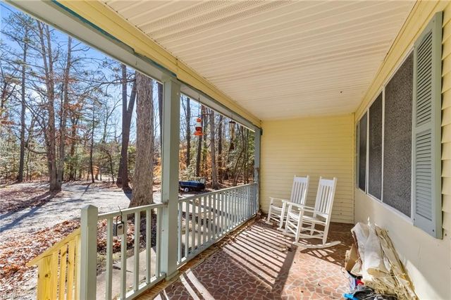 5403 Jonquil LN, Gloucester, VA 23061