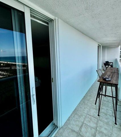 100 Bayview Drive 2124, Sunny Isles Beach, FL 33160