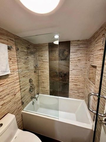 100 Bayview Drive 2124, Sunny Isles Beach, FL 33160