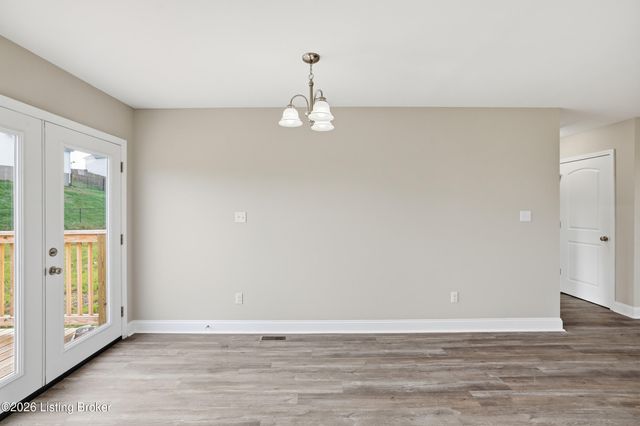 3024 Thorntree Ln, Lawrenceburg, KY 40342