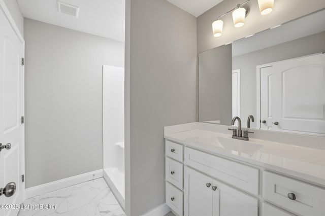 3024 Thorntree Ln, Lawrenceburg, KY 40342