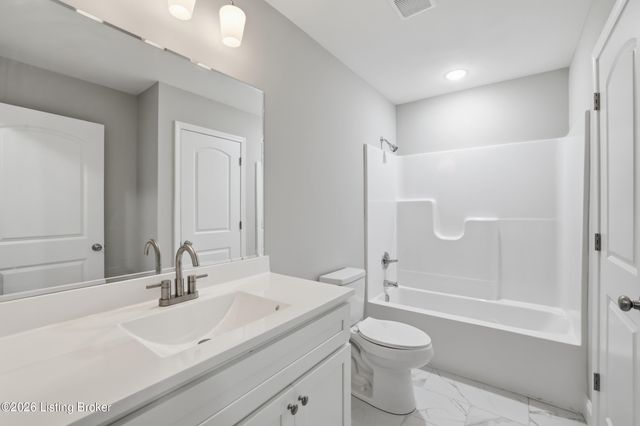 3024 Thorntree Ln, Lawrenceburg, KY 40342