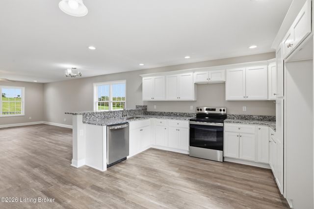 3024 Thorntree Ln, Lawrenceburg, KY 40342