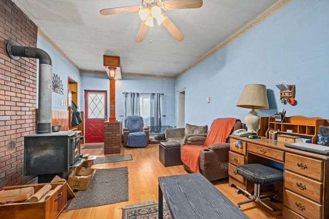 4351 D Hesseltine Rd, Valley, WA 99181