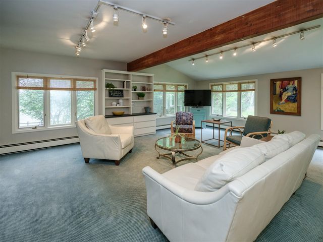 4323 Sunnybrook Drive, Kalamazoo, MI 49008