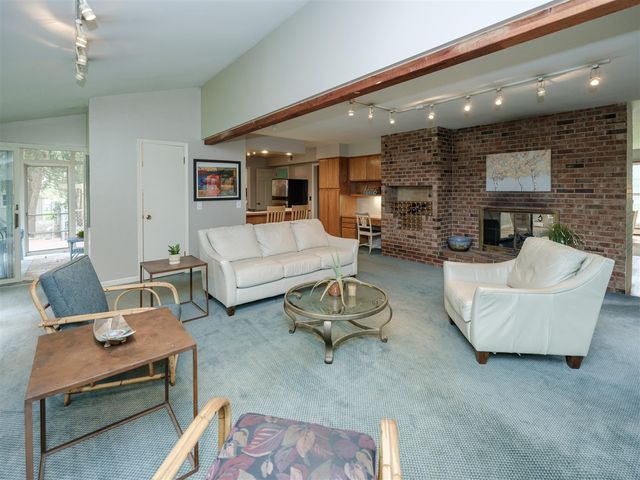 4323 Sunnybrook Drive, Kalamazoo, MI 49008